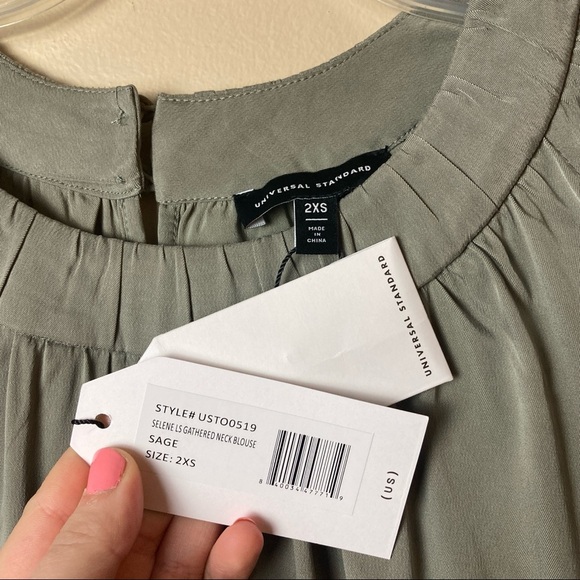 NWT Universal Standard Patricia Blouse in Sage Green - Picture 9 of 12